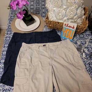 Woman's Gloria Vanderbilt Shorts lot. Size 14